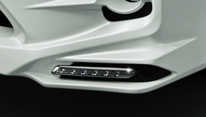・ＴＲＤフロントスポイラーガーニッシュｌｅｄ付ヴェルファイア