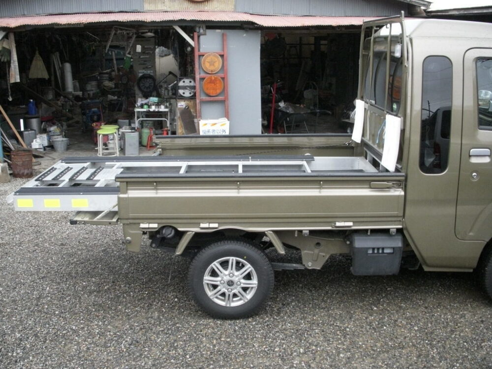スノーモービル積載延長荷台　ダイハツハイゼットジャンボ用 【直接引き取り限定】
