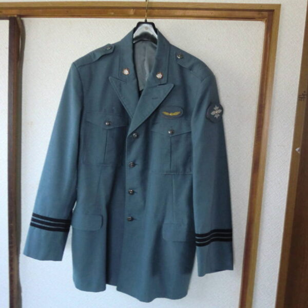 国鉄・鉄道公安官の夏用制服上着（並特号・Lサイズ）と公安班長の胸章（検索）日本国有鉄道 鉄道司法警察 鉄道警察 昭和レトロ