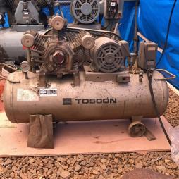 ☆動作良好☆ 東芝 TOSCON エアーコンプレッサー 三相200V GP5-22T4 2.2kW