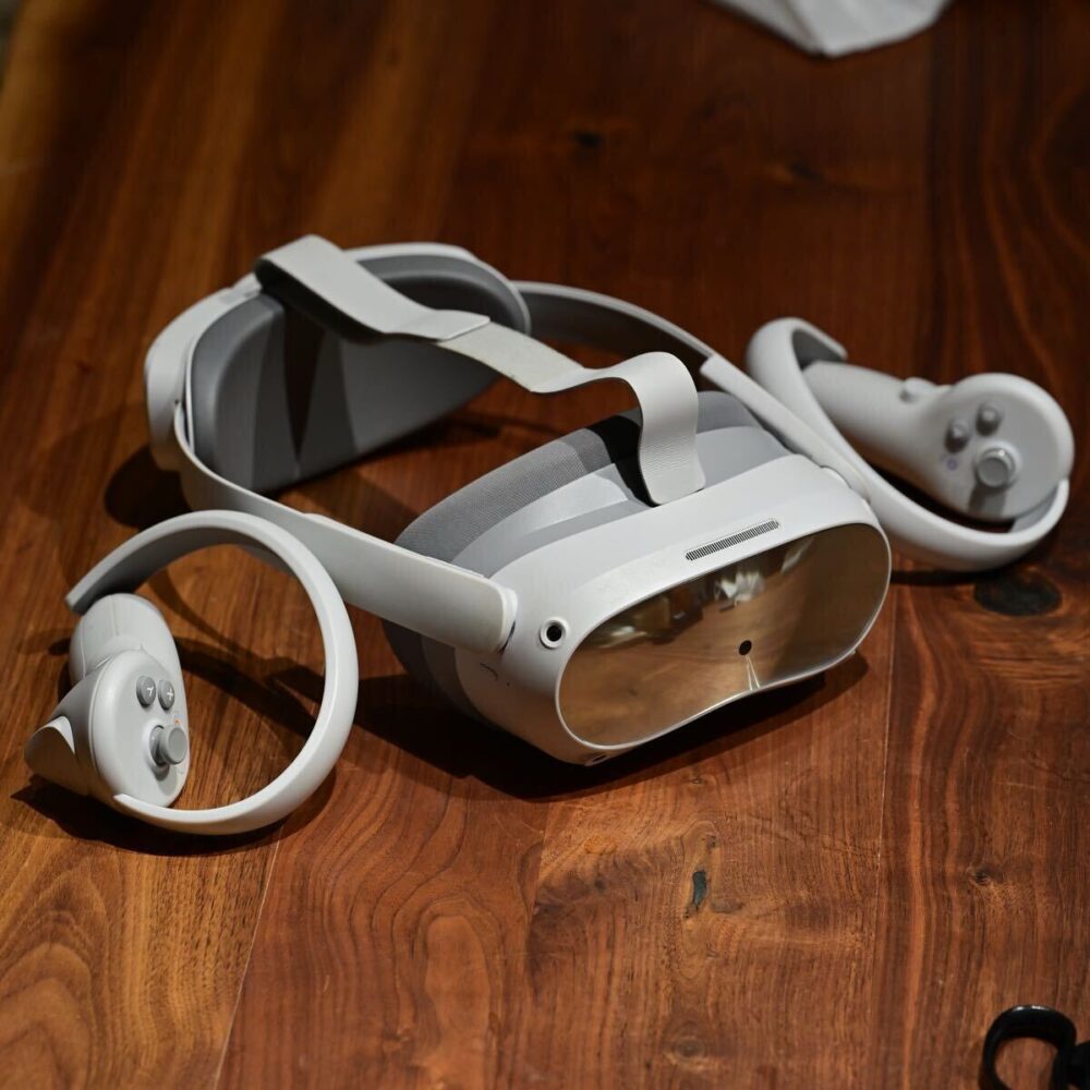 PICO4 Pro 512GB フェイストラッキング&アイトラッキング VRゴーグル oculus quest
