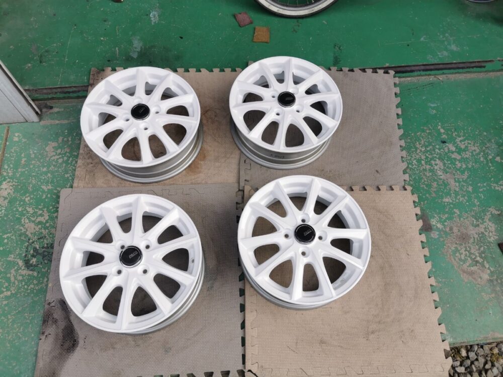 14×4.5j+45 アルミホイール　再塗装品４本