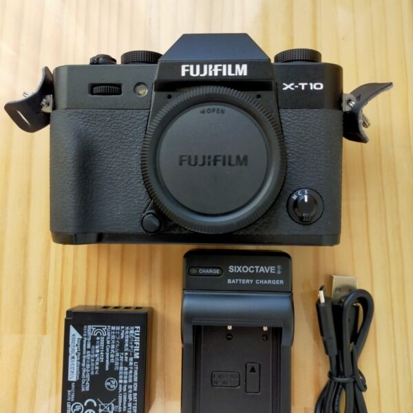 ★実用品★ FUJIFILM フジフイルム X-T10 ブラック ミラーレス一眼カメ�