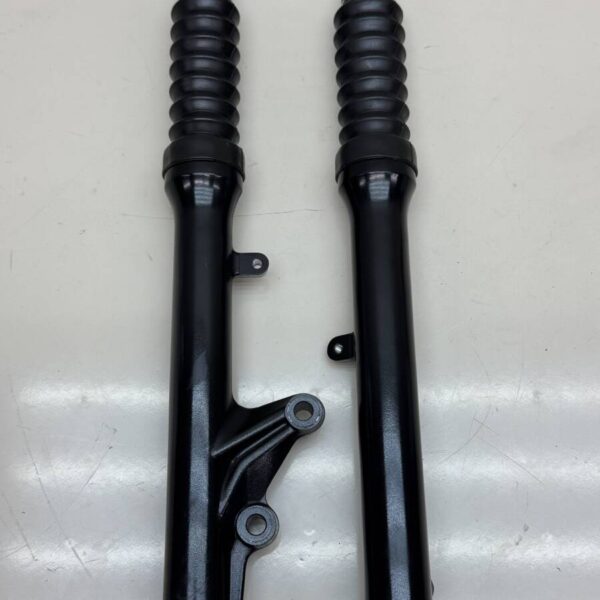 81■SEJ6J アクシスZ 超低走行■オイル漏れ無し　ブーツ破れ無し　フロントフォーク左右■検索 SED7J■