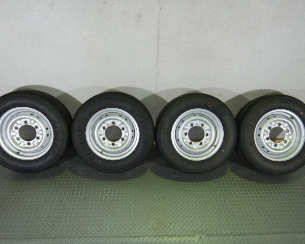 日産UD　F24　アトラス　タイヤ・ホイールセット　215/65R15 110/108L LT