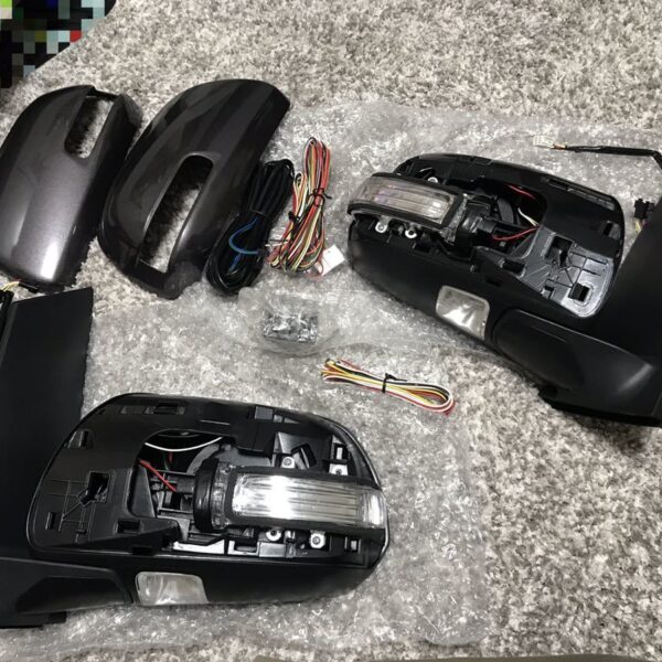 2011～2013年 USトヨタ シエナ　電動格納ドアミラー　未使用新品　社外品