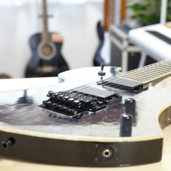 B.C.Rich Mockingbird Pro X JakePitts model B.C.リッチ モッキンバード ジェイク・ピッツモデル ソフトケース付