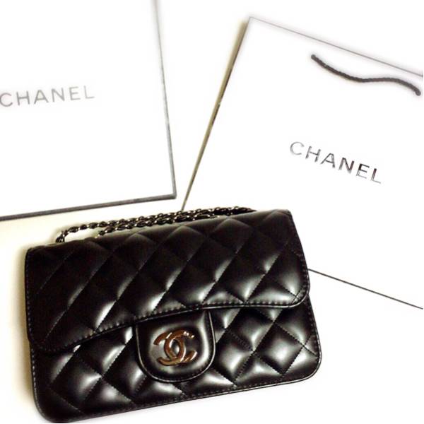 シャネル ノベルティ マトラッセチェーンバッグ CHANEL BLACK