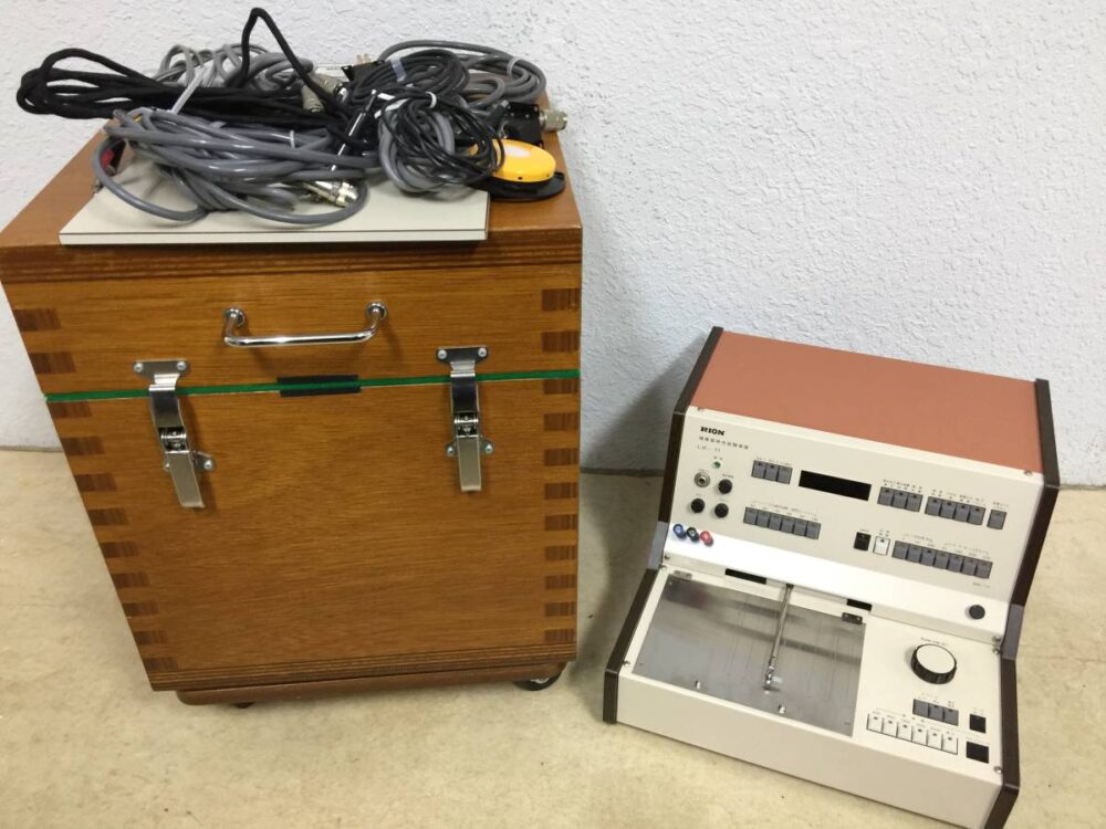 【中古】RION　補聴器特性試験装置　音響測定箱　LH-11　AT-50　他付属品