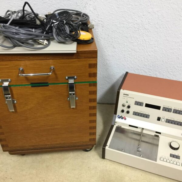【中古】RION　補聴器特性試験装置　音響測定箱　LH-11　AT-50　他付属品