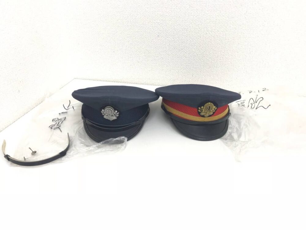 (7117) 鉄道グッズ 西武鉄道 助役 制帽 帽子 2個セット 保管品、保管に伴う汚れございます。
