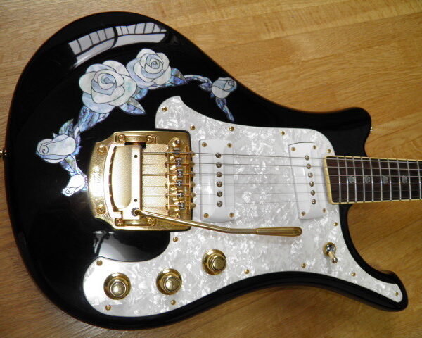 テリーファン必見 ！〈美品〉YAMAHA SGV1200 BL Terry仕様 mosrite・モズライト