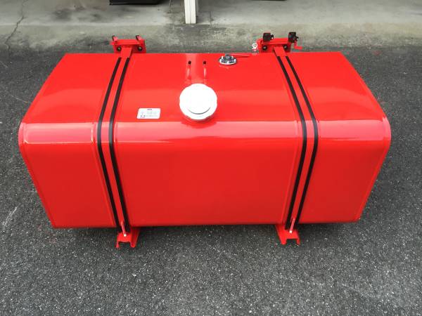 燃料タンク（ステ付）３００Ｌ 新車外し 日野 プロフィア 大型車