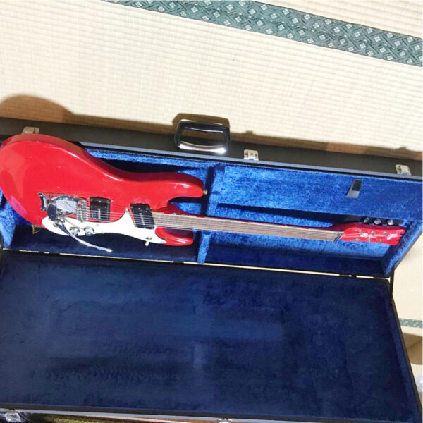 ♪MOSRITE モズライト♪エレキギター［モズライトロゴ入りハードケース付属 ]