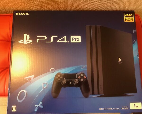 PlayStation4 PS4　PRO 1TB CUH-7000B 使用1ヶ月　ドラクエ11付